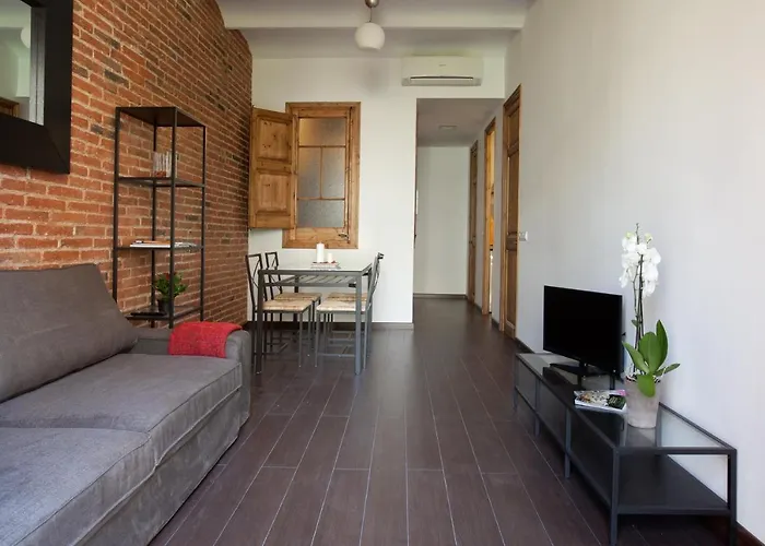 Comfortable Family With Balcony شقة